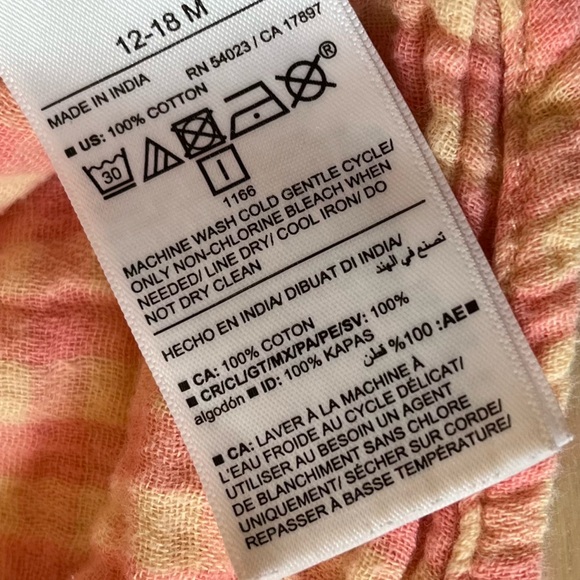 Old Navy Toddler 2 Piece Pajama Shorts Set - Picture 5 of 8